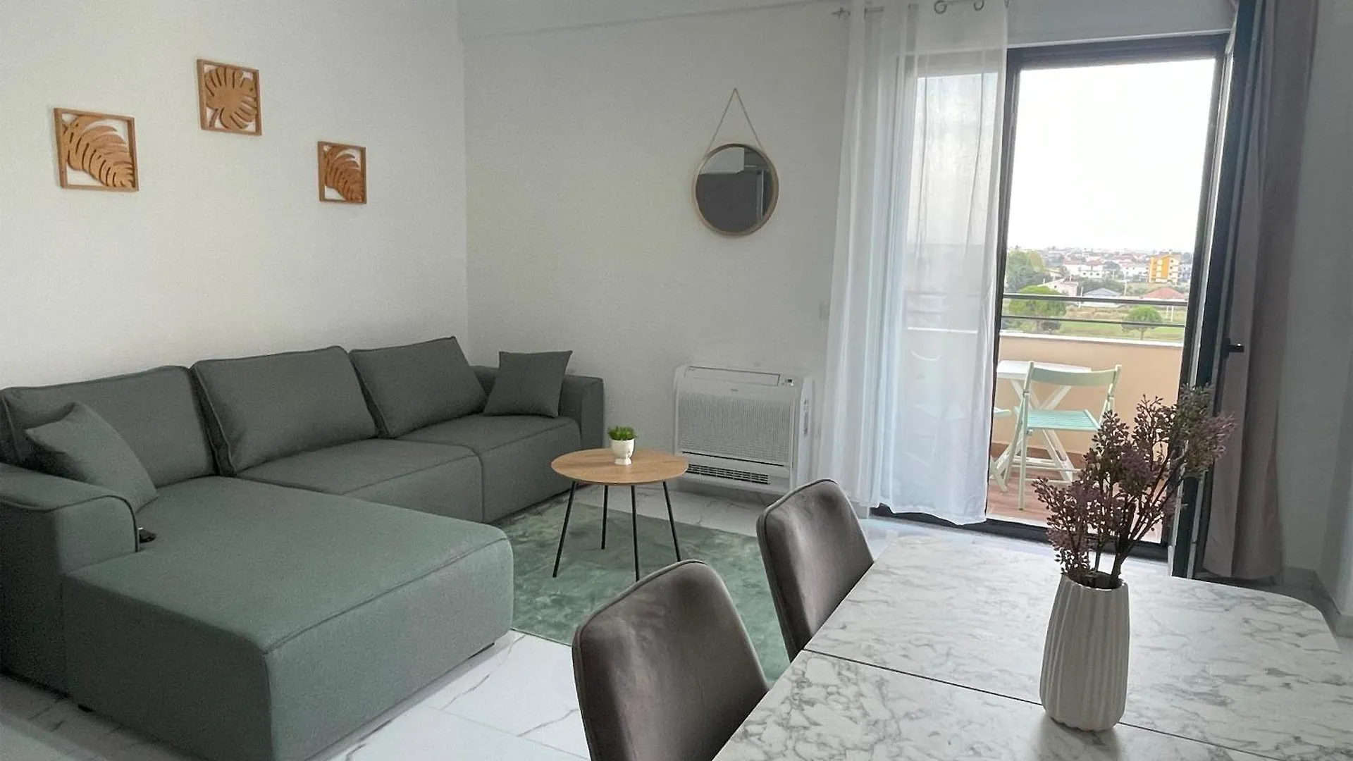 Relax Apartment, Side Sea View, Golem, Albania