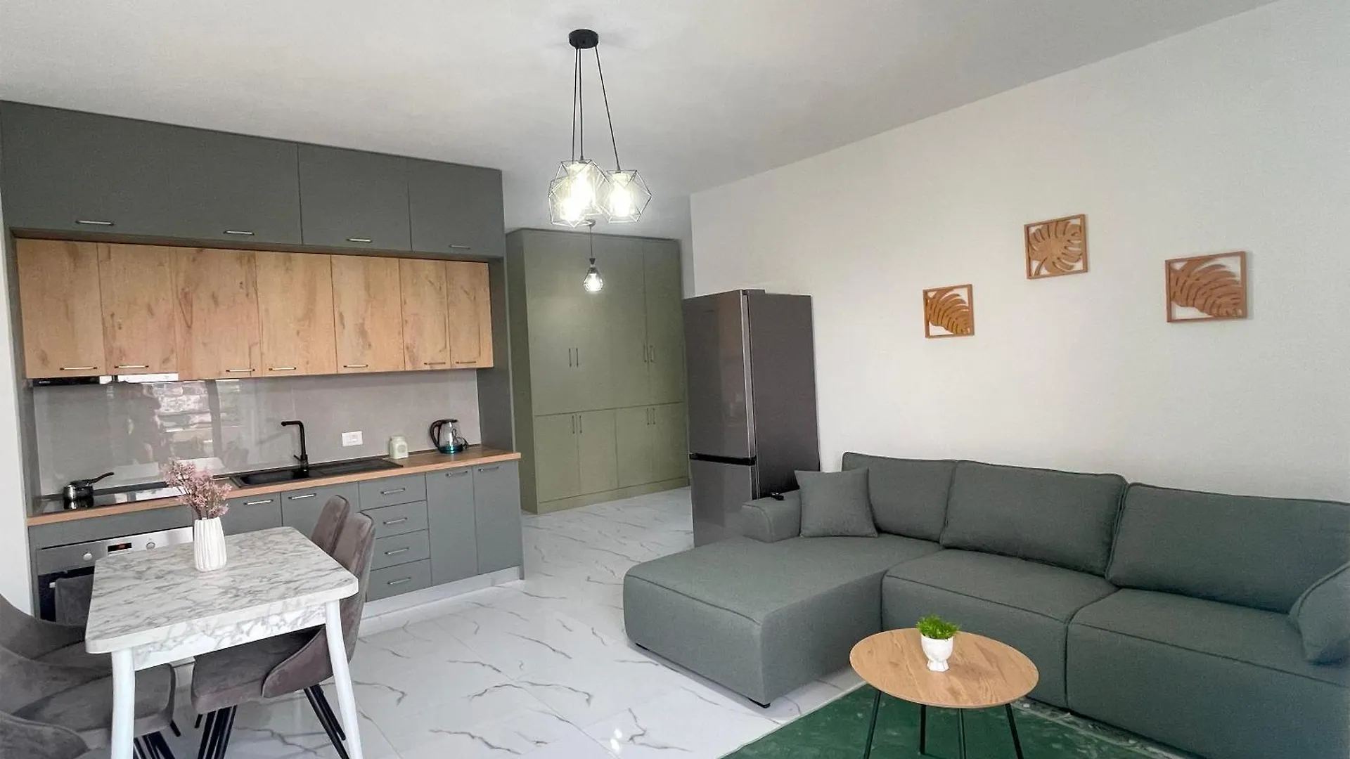 Relax Apartment, Side Sea View, Golem, Albania 아파트