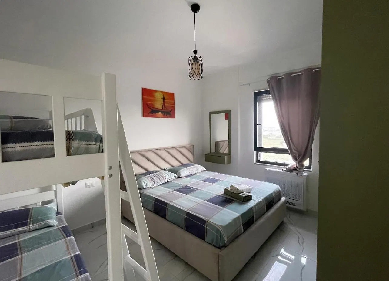 Relax Apartment, Side Sea View, Golem, Albania 0*, 골렘
